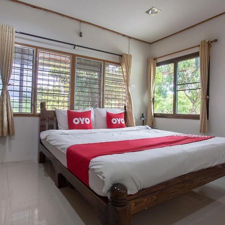 Oyo 909 Guiding Star Resort Chiang Mai Eksteriør billede
