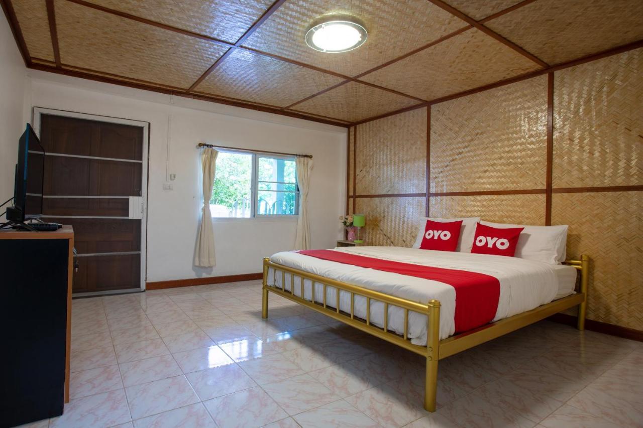 Oyo 909 Guiding Star Resort Chiang Mai Eksteriør billede