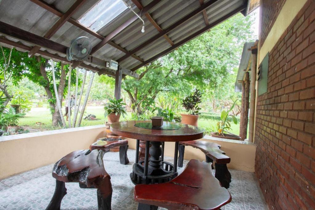 Oyo 909 Guiding Star Resort Chiang Mai Eksteriør billede