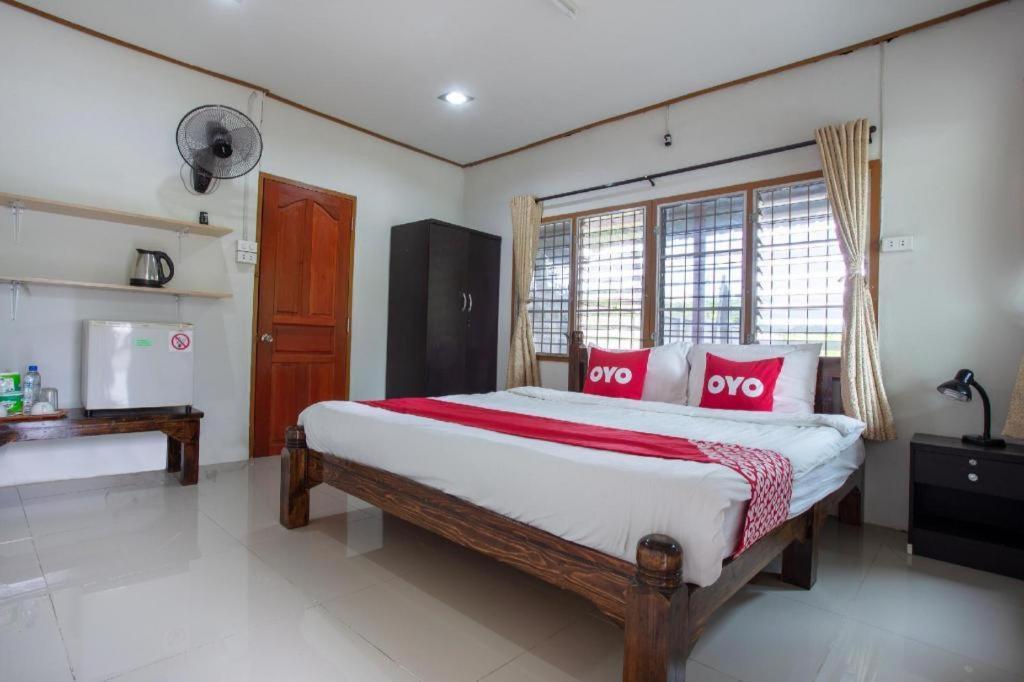 Oyo 909 Guiding Star Resort Chiang Mai Eksteriør billede