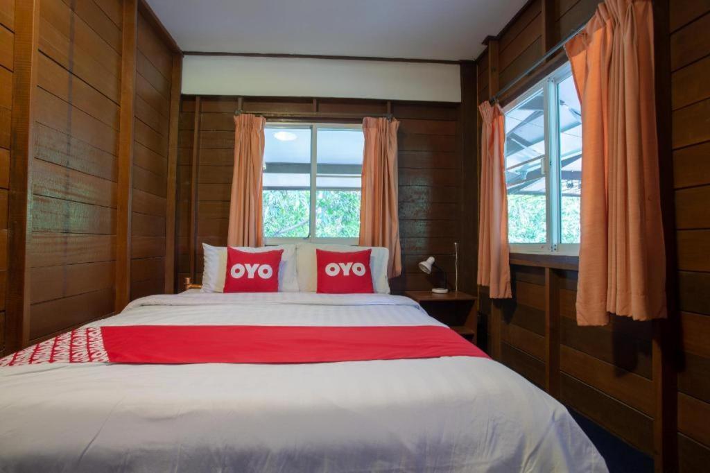 Oyo 909 Guiding Star Resort Chiang Mai Eksteriør billede