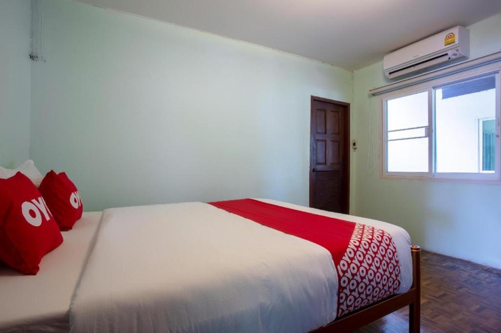 Oyo 909 Guiding Star Resort Chiang Mai Eksteriør billede