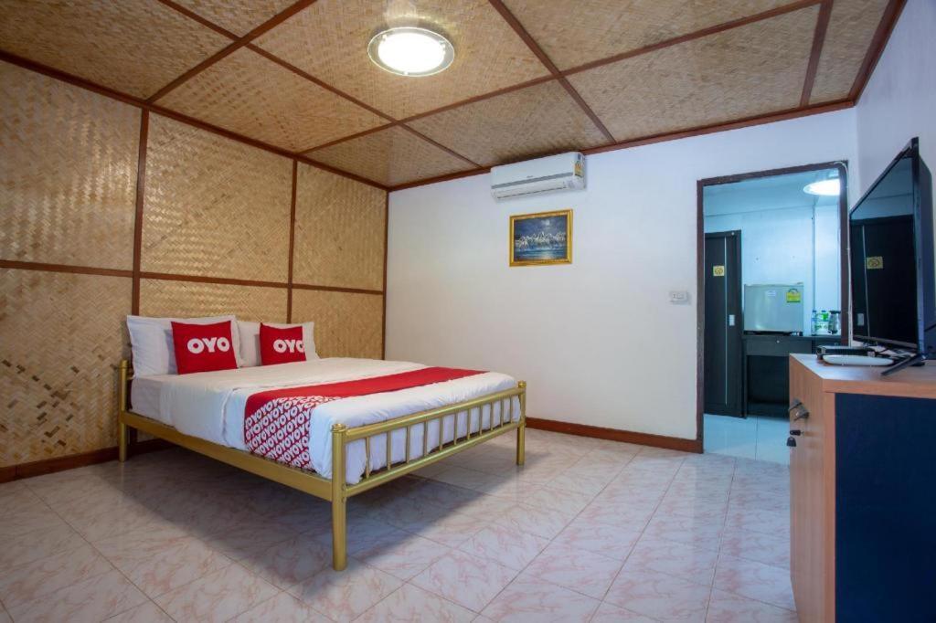 Oyo 909 Guiding Star Resort Chiang Mai Eksteriør billede