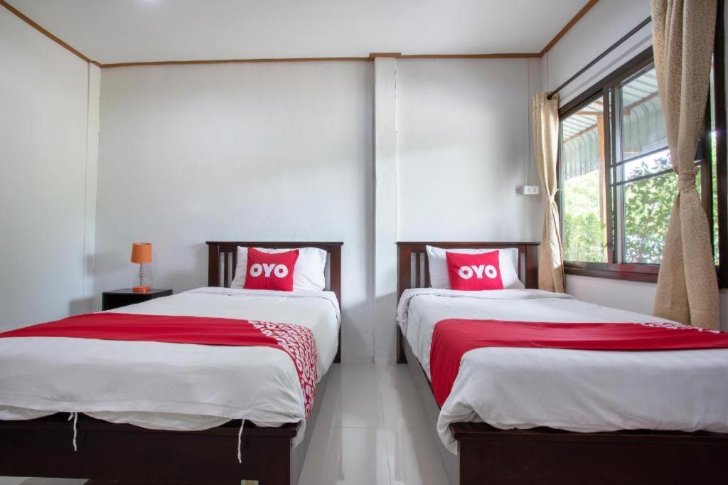 Oyo 909 Guiding Star Resort Chiang Mai Eksteriør billede